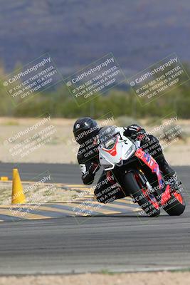 media/Mar-14-2024-Racers Edge (Thu) [[4dba5072a2]]/B Group/Session 3 Turn 4/